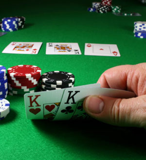 Learn to play hold'em poker at poker school